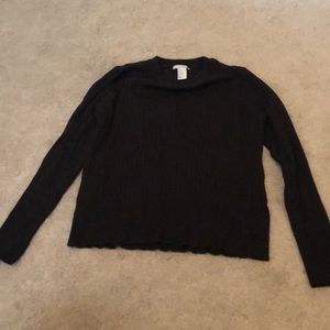 Black crew neck sweater